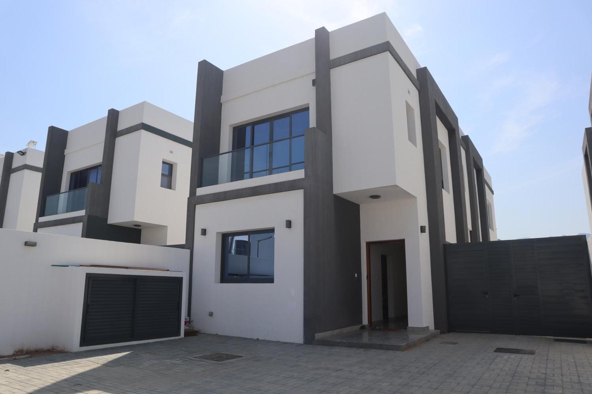 The Coral With Marina Access, Free Ka Yak And Private Pool - Al Dana Island * Fujairah