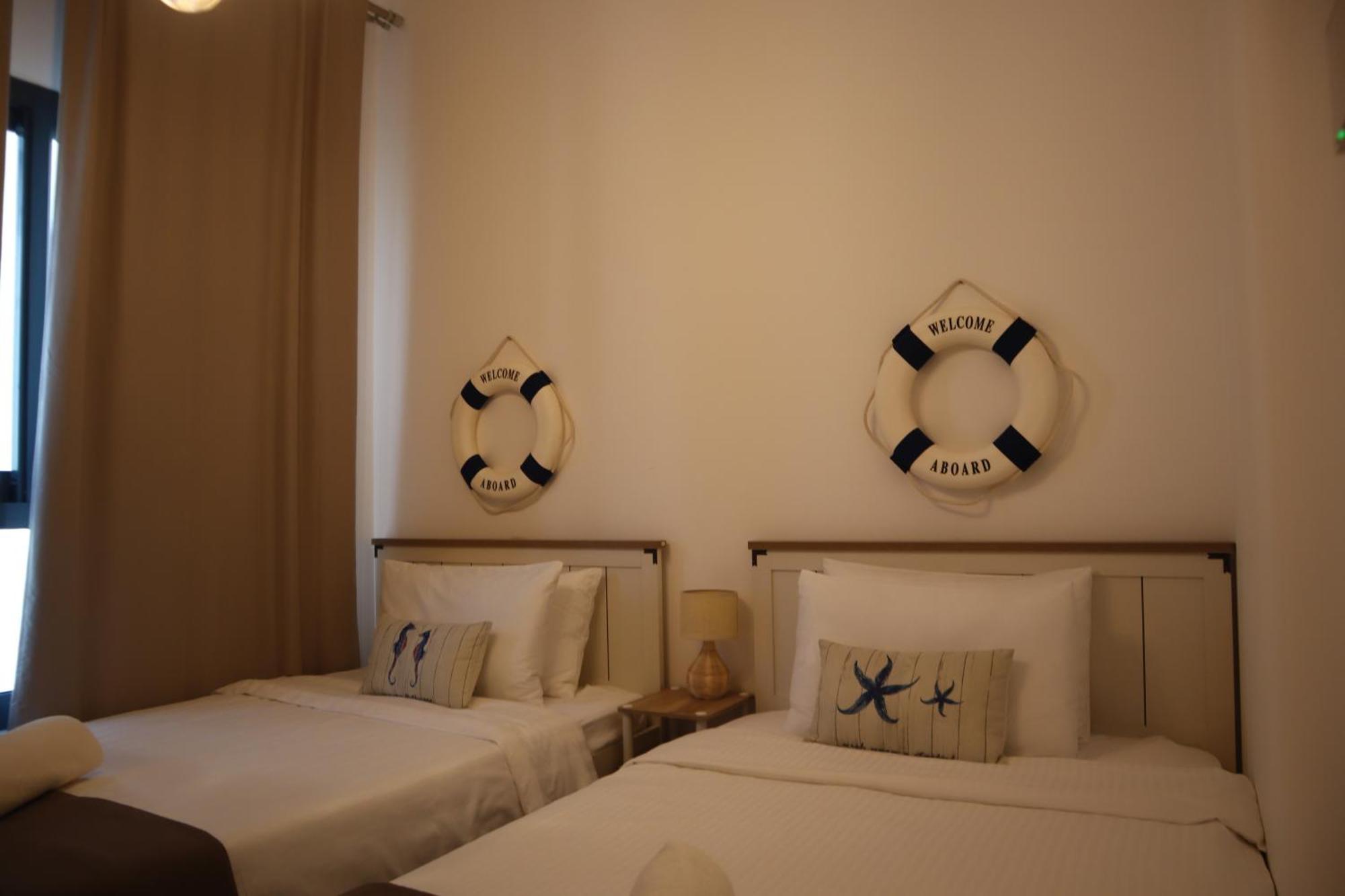 The Coral With Marina Access, Free Ka Yak And Private Pool - Al Dana Island Fujairah