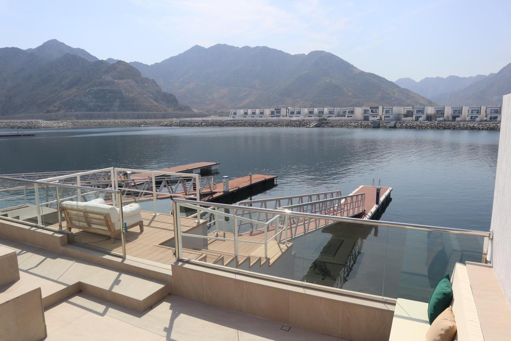 The Coral With Marina Access, Free Ka Yak And Private Pool - Al Dana Island *